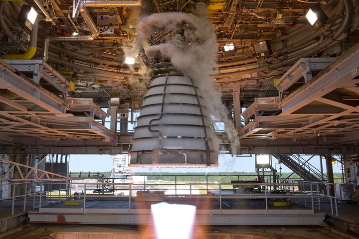NASA阿忒弥斯登月任务启动，火箭携带3D打印部件发射升空