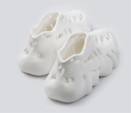 ELASTIUM 推出由发泡颗粒，制成的3D打印运动鞋